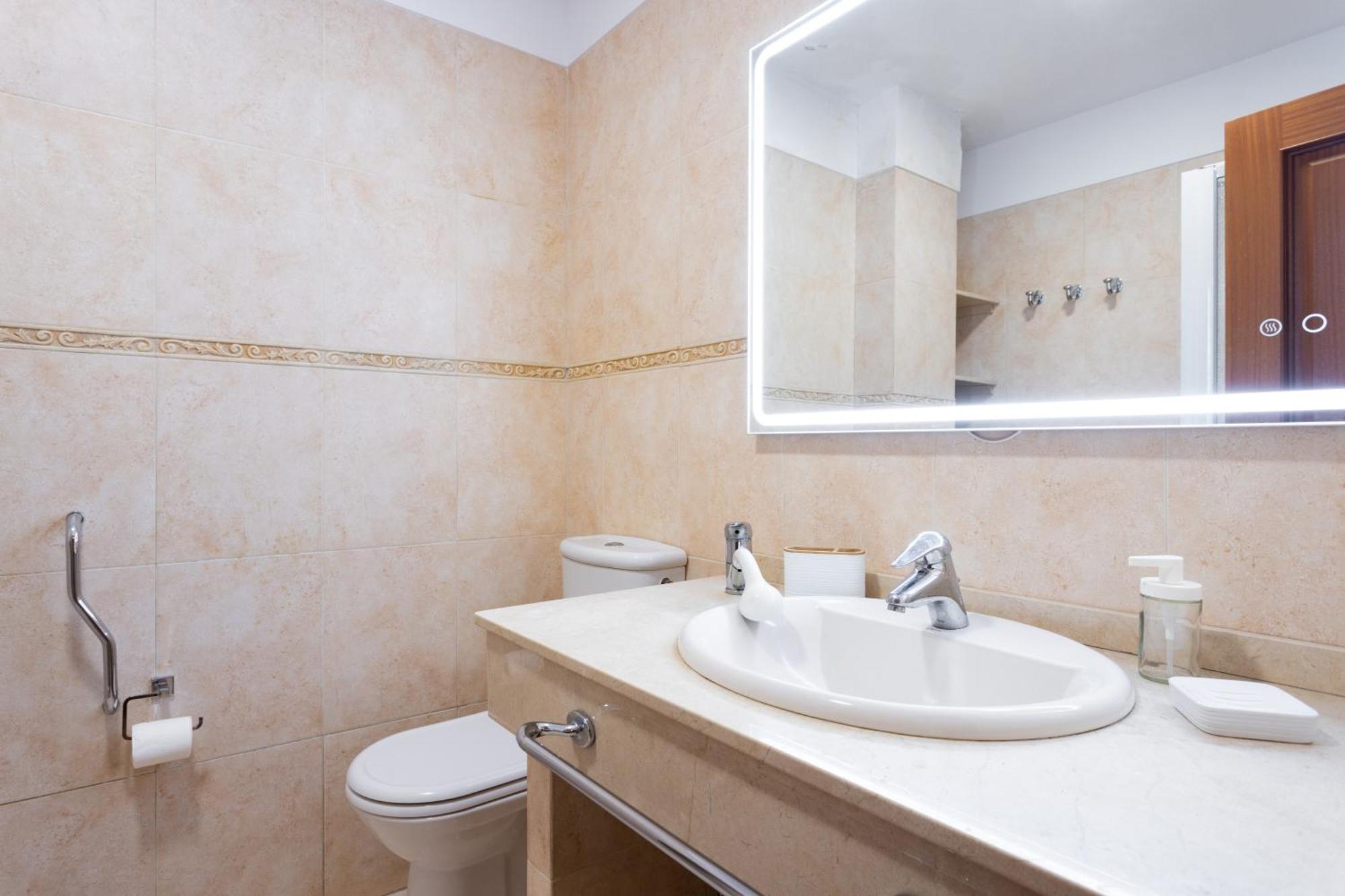 Home2Book Design & Luminous Apt Santa Cruz Center Екстер'єр фото